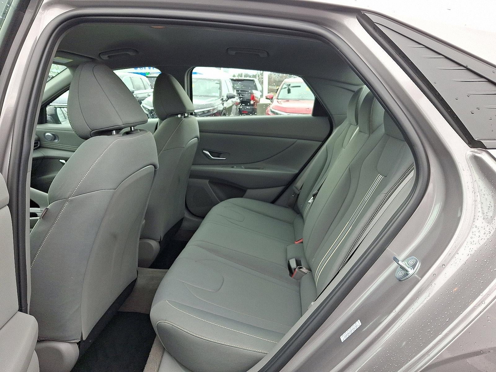 2023 Hyundai ELANTRA SEL IVT