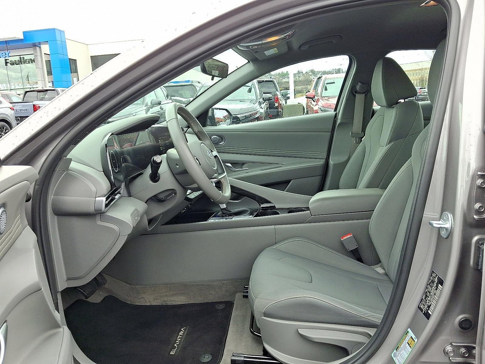 2023 Hyundai ELANTRA SEL IVT