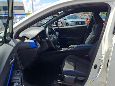 2020 Toyota C-HR XLE FWD (Natl)