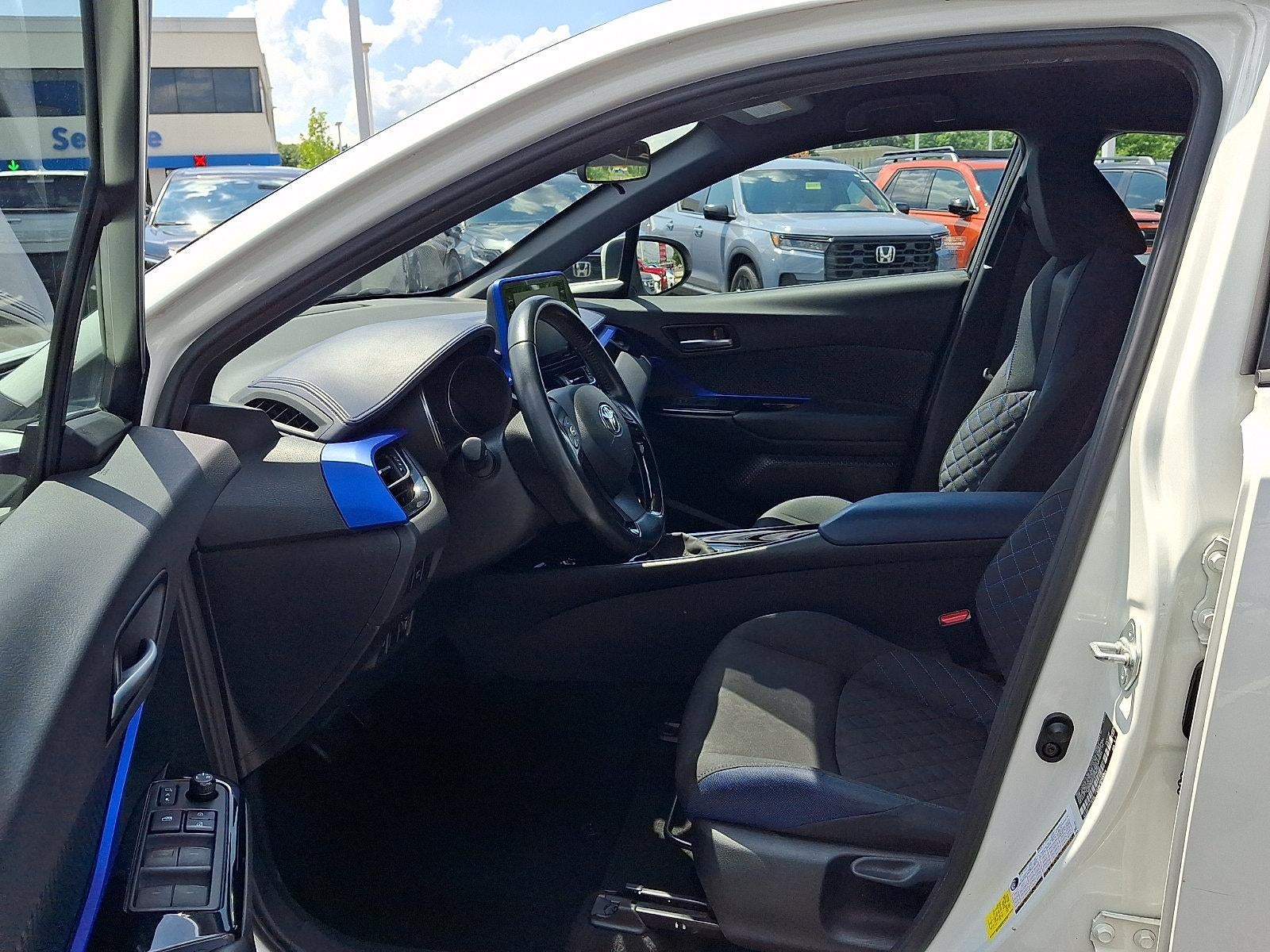 2020 Toyota C-HR XLE FWD (Natl)