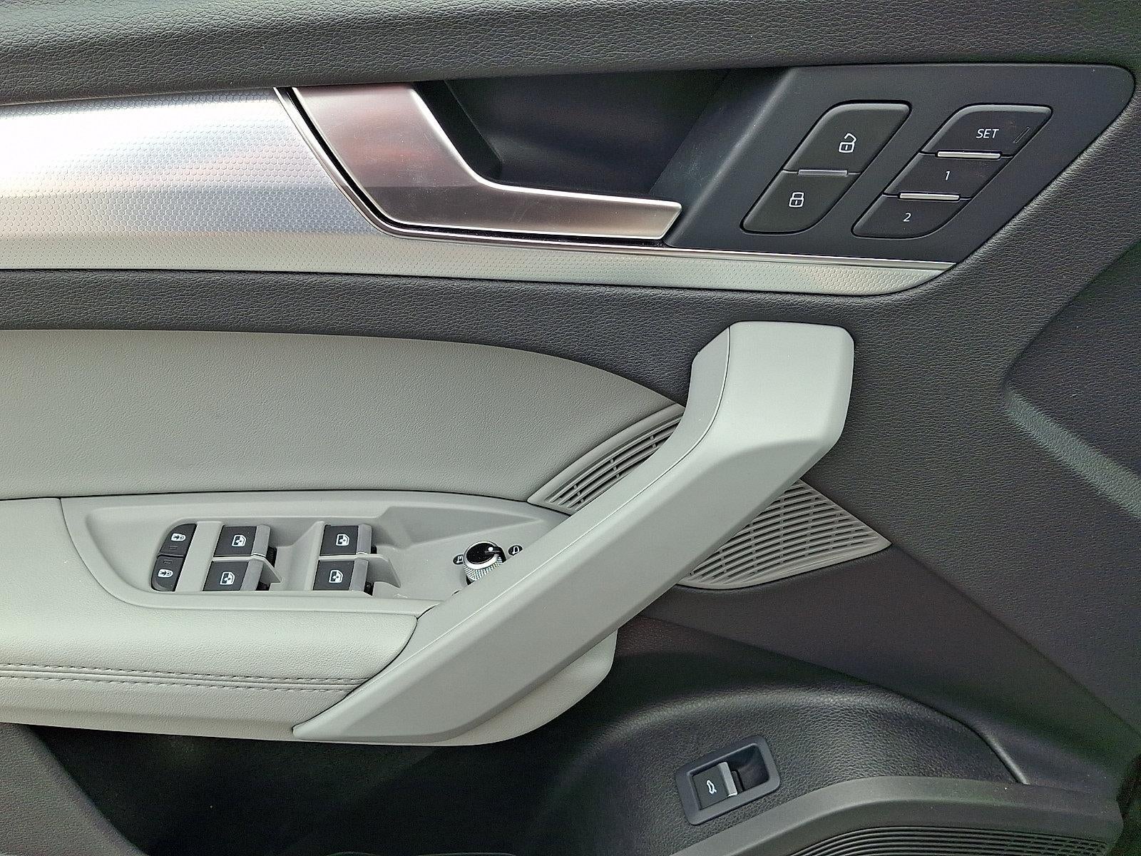 2025 Audi Q5 S line Premium Plus 45 TFSI quattro