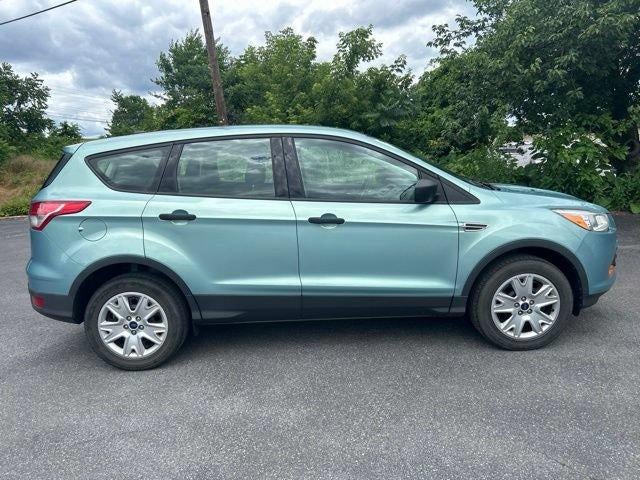 2013 Ford Escape FWD 4dr S