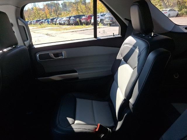 2023 Ford Explorer XLT 4WD