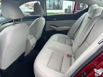 2022 Nissan Altima 2.5 SV Sedan