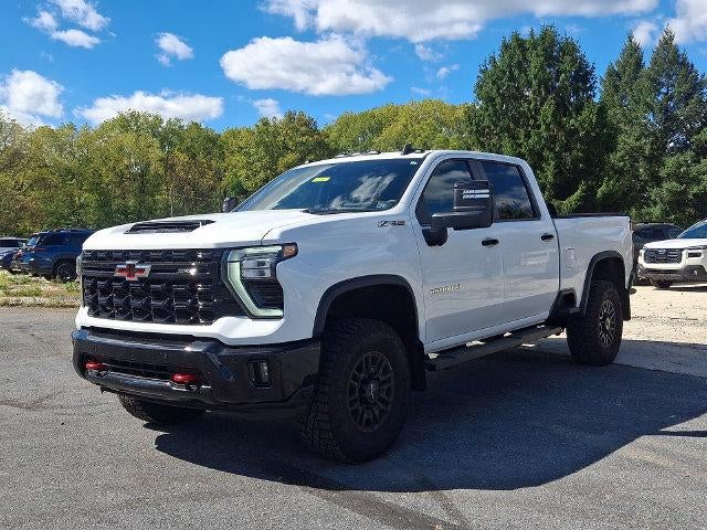 2026 Chevrolet Silverado 2500 HD Crew Cab Standard Box 4-Wheel Drive ZR2
