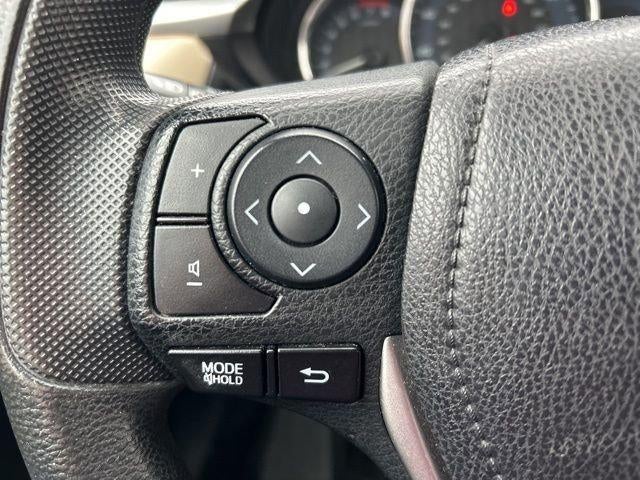 2016 Toyota Corolla 4dr Sdn CVT Auto LE (Natl)