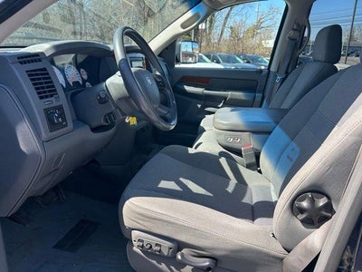 2006 Dodge Ram 2500 4WD Mega Cab 6.3 Ft Box SLT