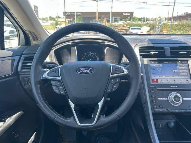 2017 Ford Fusion Titanium FWD