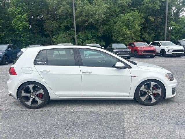 2017 Volkswagen Golf GTI 2.0T 4-Door SE DSG