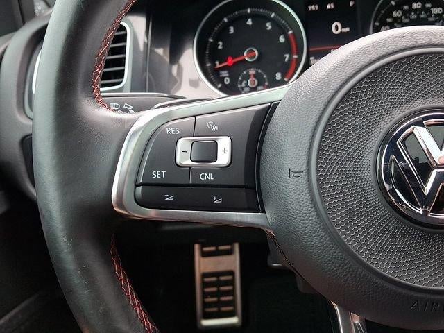 2017 Volkswagen Golf GTI 2.0T 4-Door SE DSG