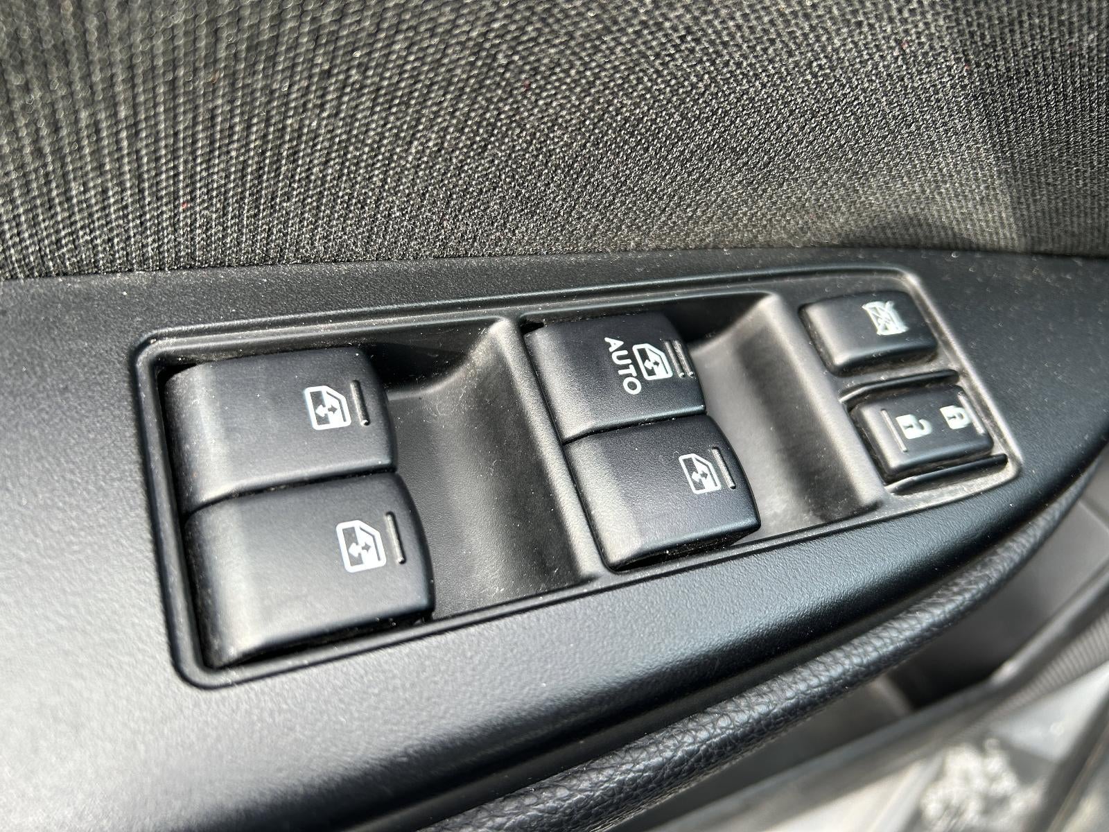 2014 Subaru Legacy 2.5i Automatic Premium