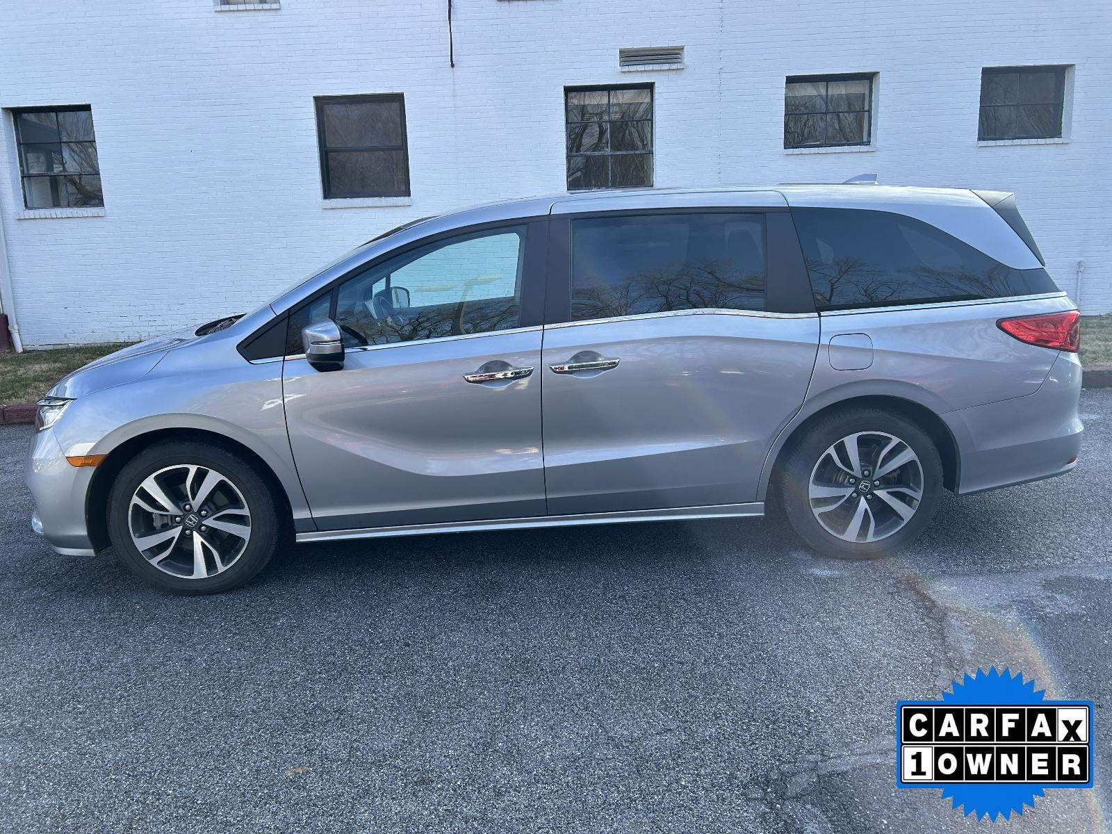 2024 Honda Odyssey Touring Auto
