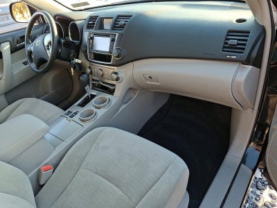 2013 Toyota Highlander 4WD 4dr V6 (Natl)