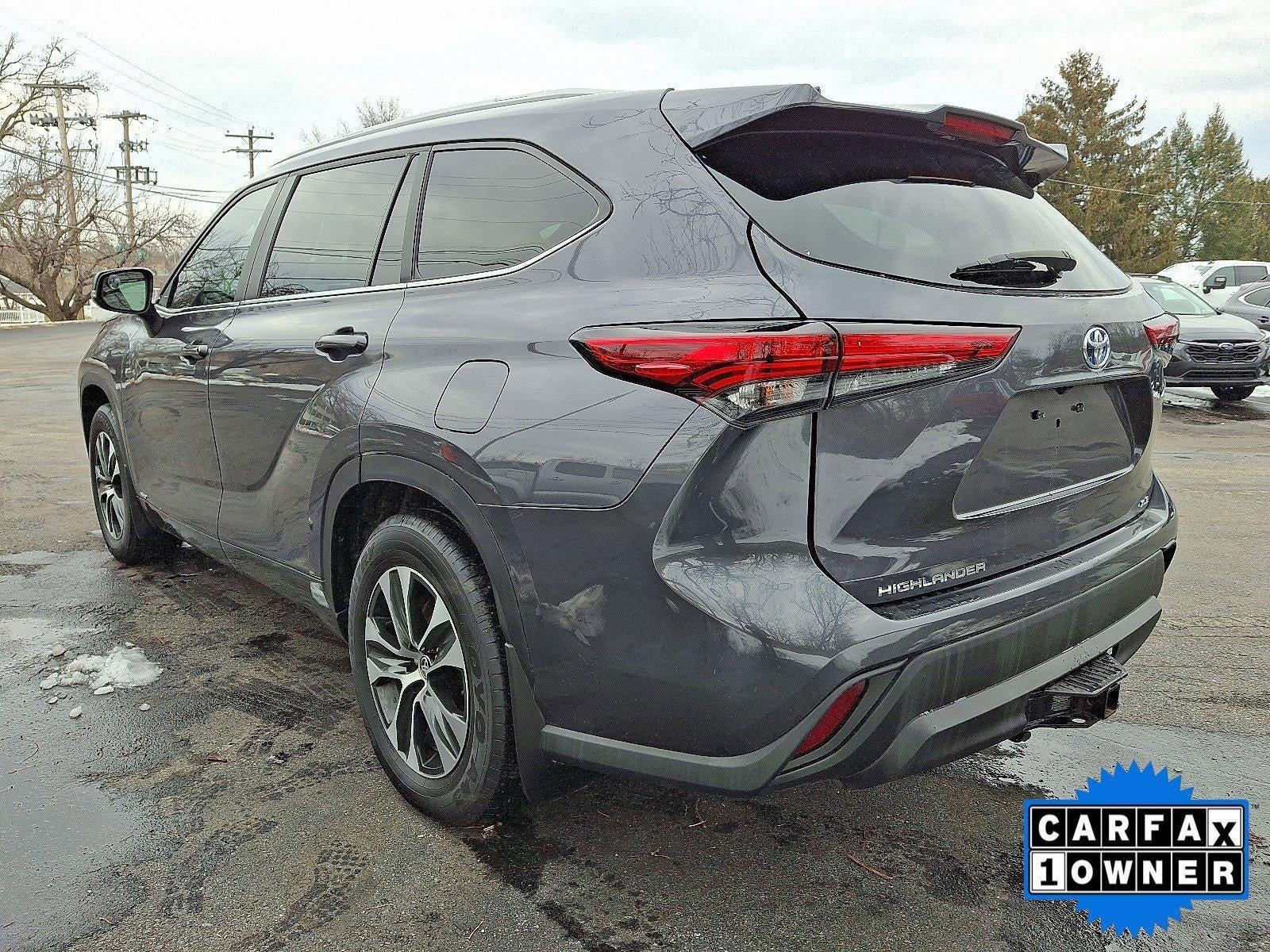 2023 Toyota Highlander Hybrid XLE AWD (Natl)