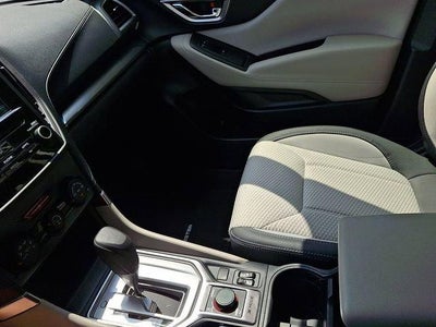2023 Subaru Forester Premium CVT
