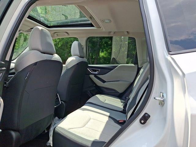 2023 Subaru Forester Premium CVT