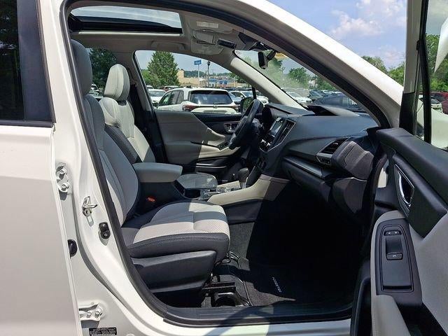 2023 Subaru Forester Premium CVT