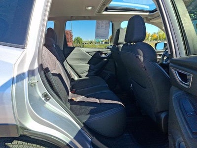 2022 Subaru Forester Premium CVT