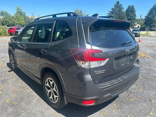 2022 Subaru Forester Premium CVT