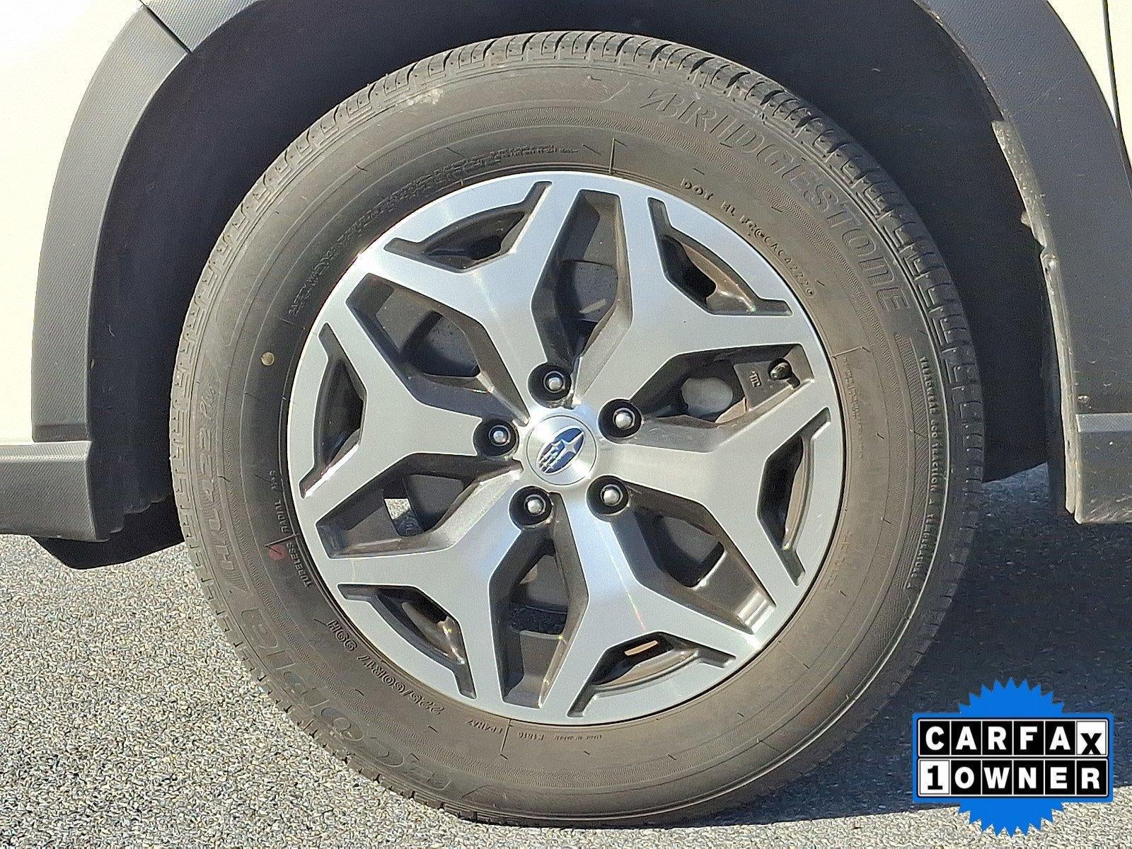 2023 Subaru Forester Premium CVT