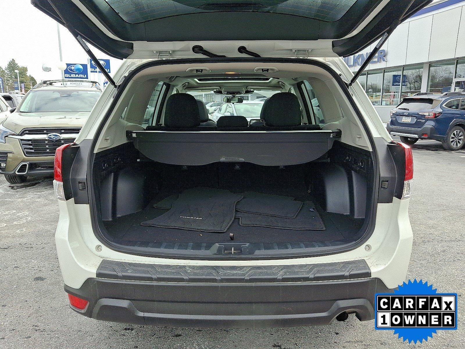 2023 Subaru Forester Premium CVT