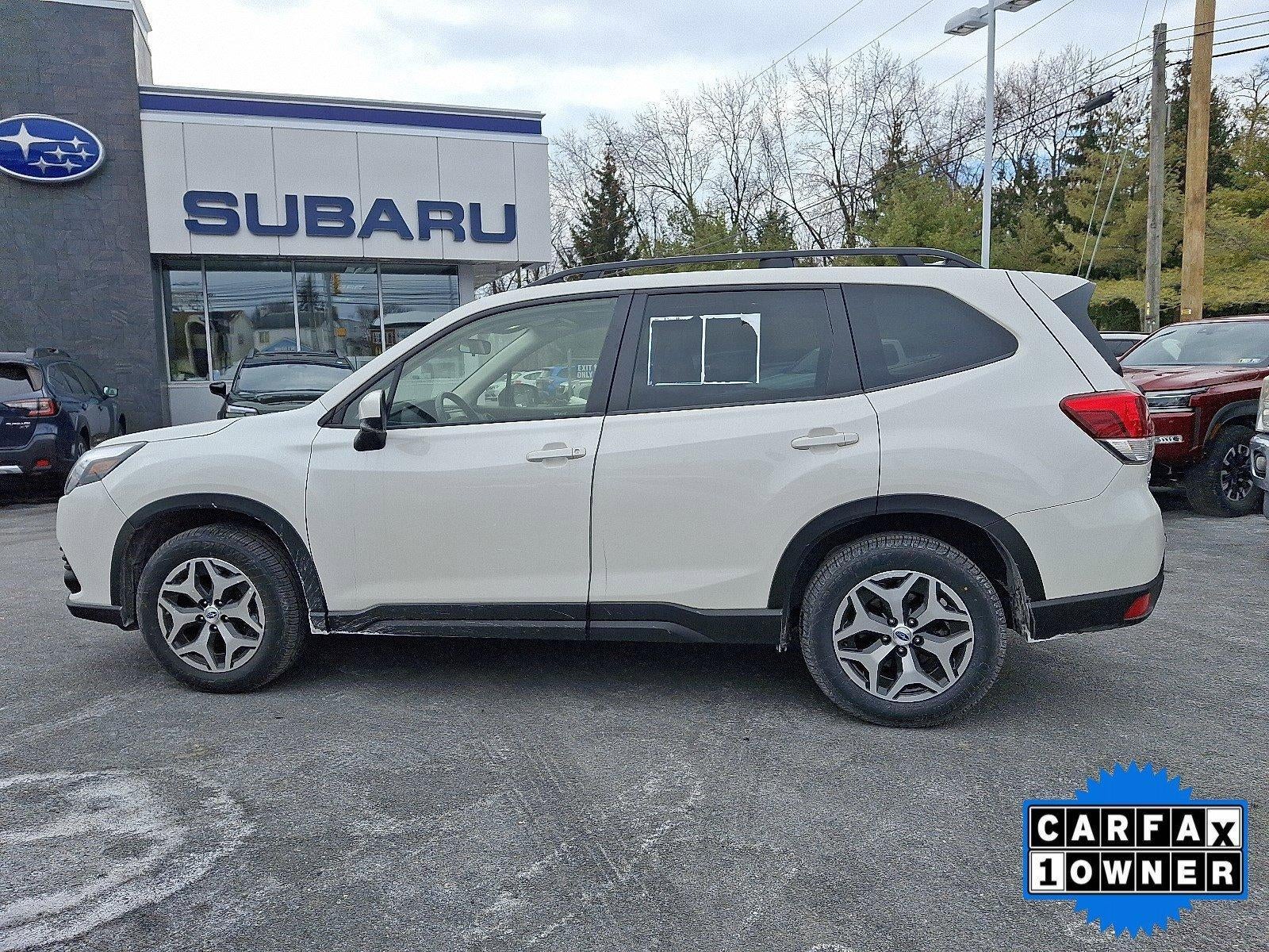 2023 Subaru Forester Premium CVT