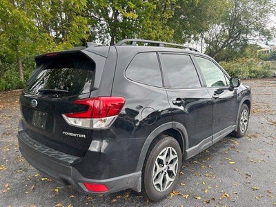 2024 Subaru Forester Premium AWD