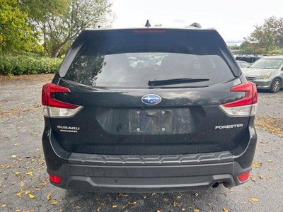 2024 Subaru Forester Premium AWD