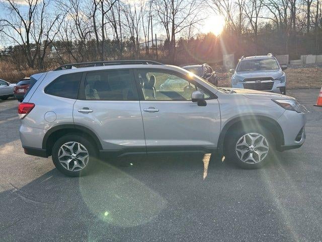 2023 Subaru Forester Premium CVT