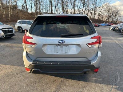 2023 Subaru Forester Premium CVT
