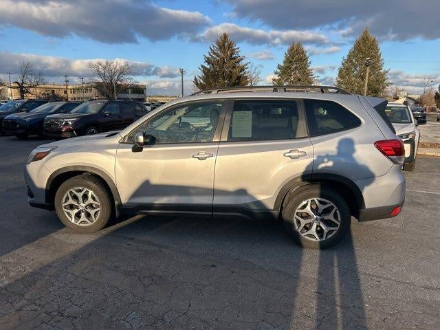 2023 Subaru Forester Premium CVT