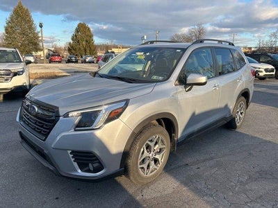 2023 Subaru Forester Premium CVT