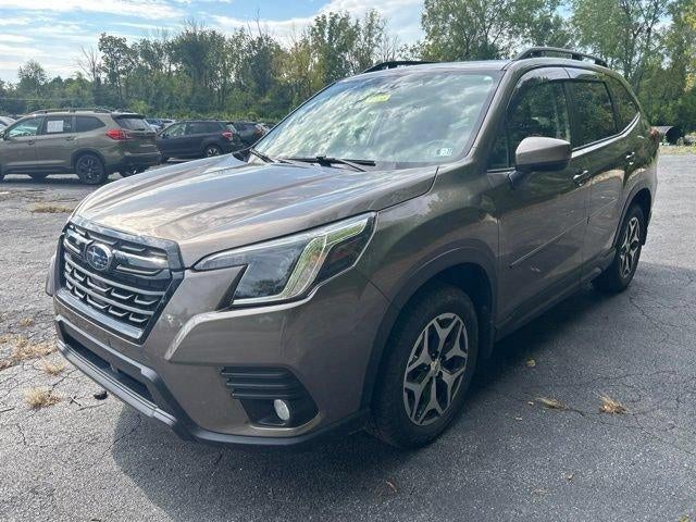 2022 Subaru Forester Premium CVT
