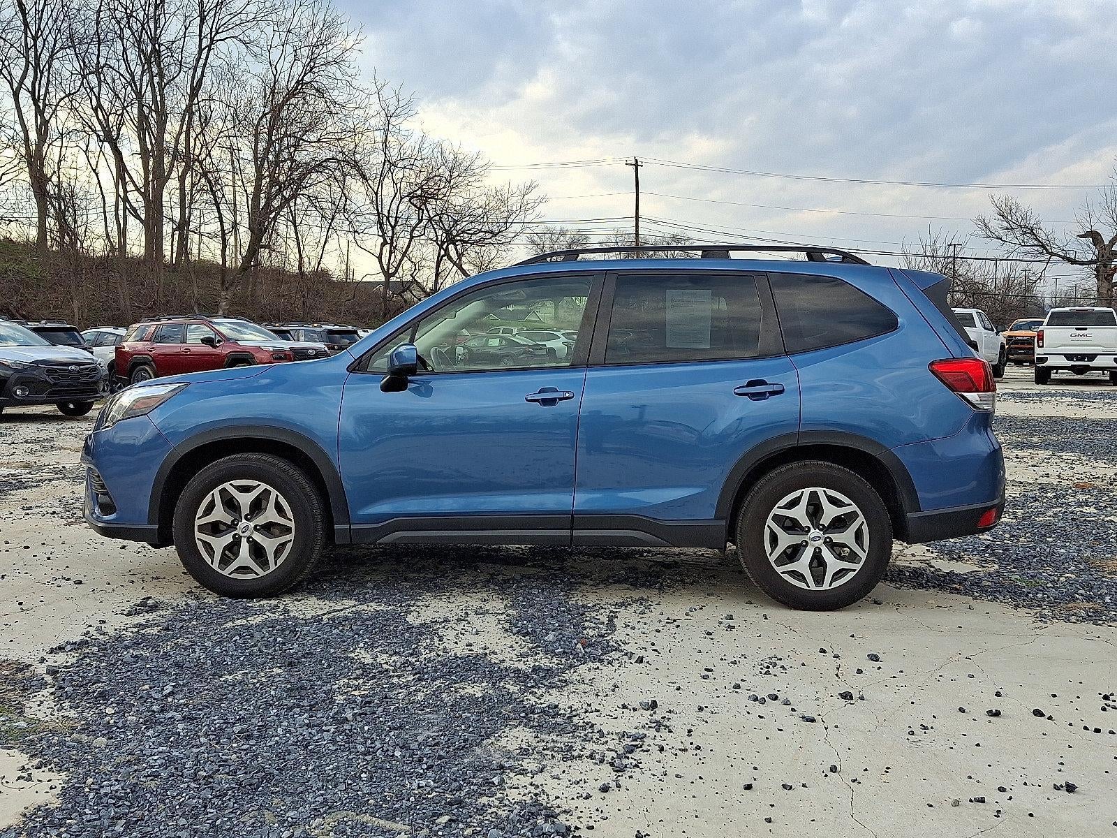 2022 Subaru Forester Premium CVT