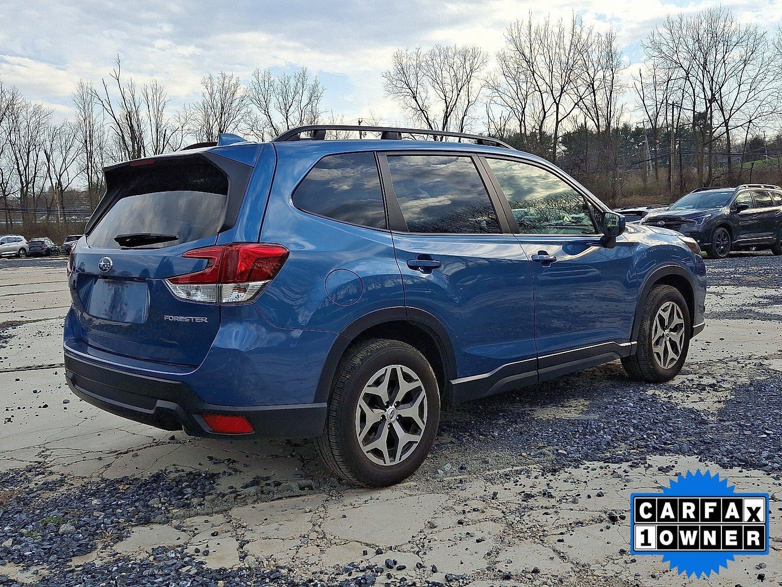 2022 Subaru Forester Premium CVT