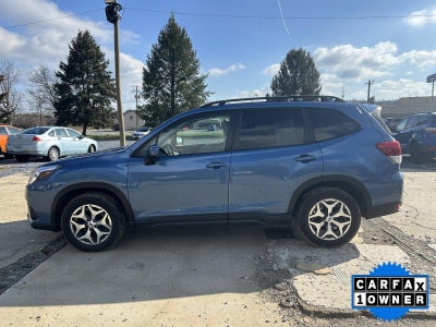 2022 Subaru Forester Premium CVT