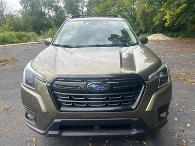 2023 Subaru Forester Premium CVT