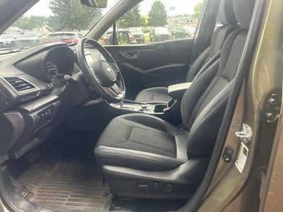 2023 Subaru Forester Premium CVT