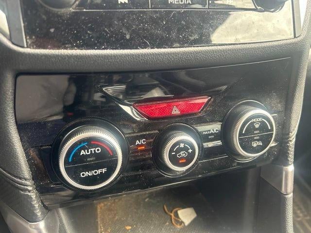 2023 Subaru Forester Premium CVT