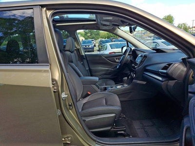 2023 Subaru Forester Premium CVT