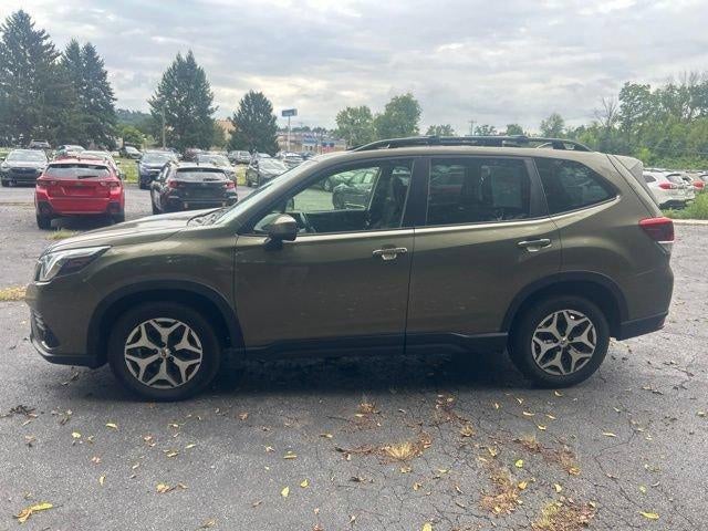 2023 Subaru Forester Premium CVT