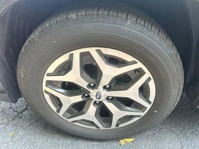 2022 Subaru Forester Premium CVT