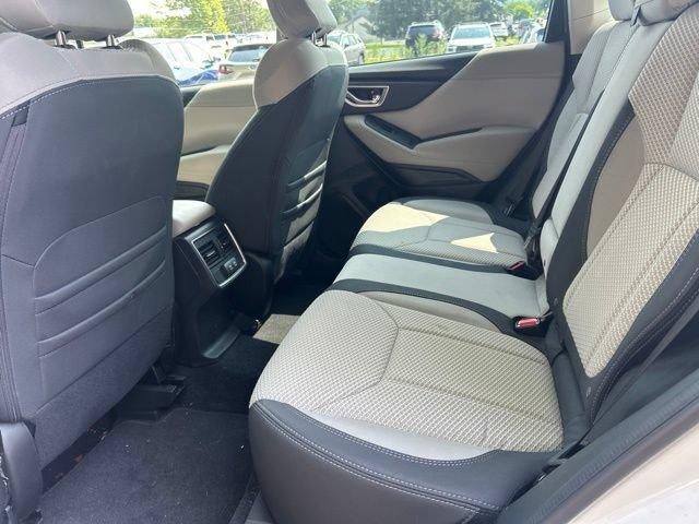 2023 Subaru Forester Premium CVT