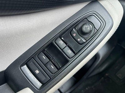 2023 Subaru Forester Premium CVT