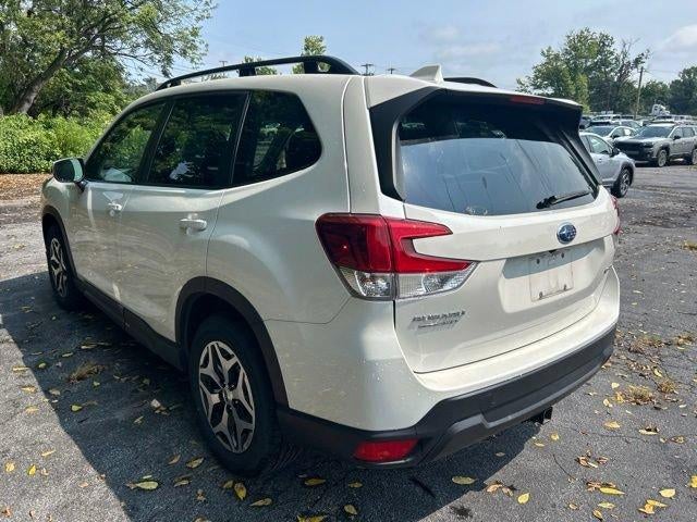 2023 Subaru Forester Premium CVT