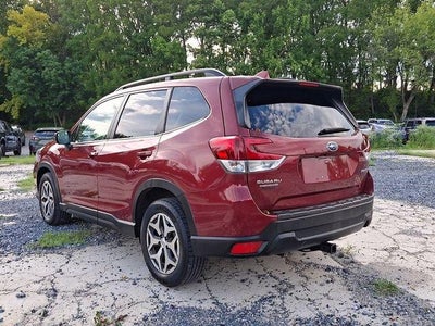 2021 Subaru Forester Premium CVT