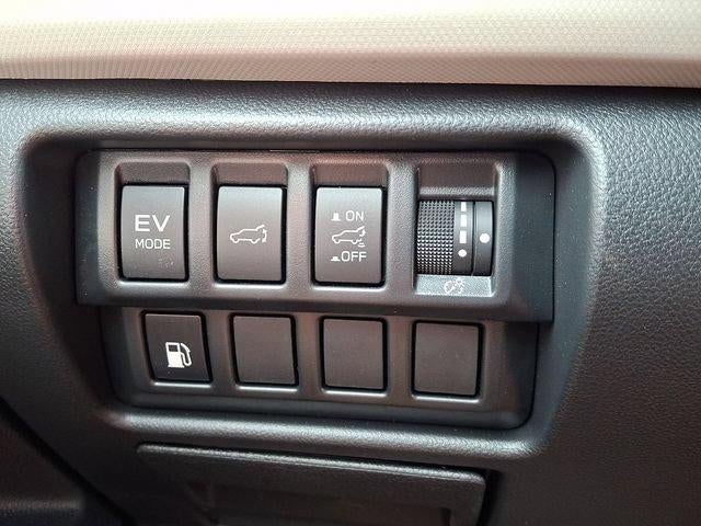 2025 Subaru Forester Limited Hybrid AWD