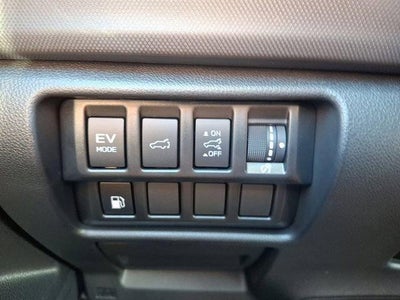 2025 Subaru Forester Limited Hybrid AWD