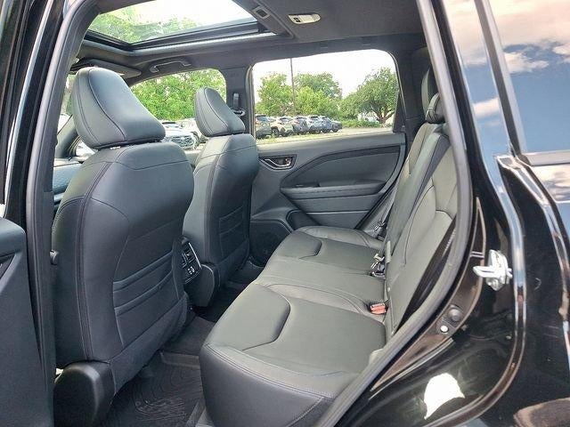 2025 Subaru Forester Limited Hybrid AWD