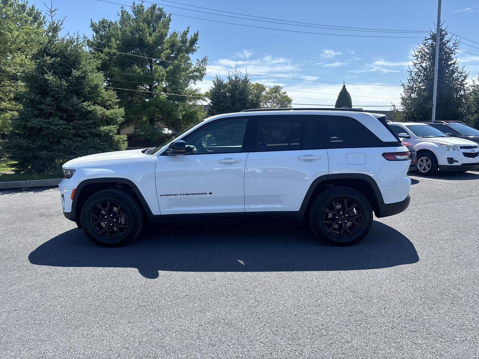 2025 Jeep Grand Cherokee Altitude 4x4